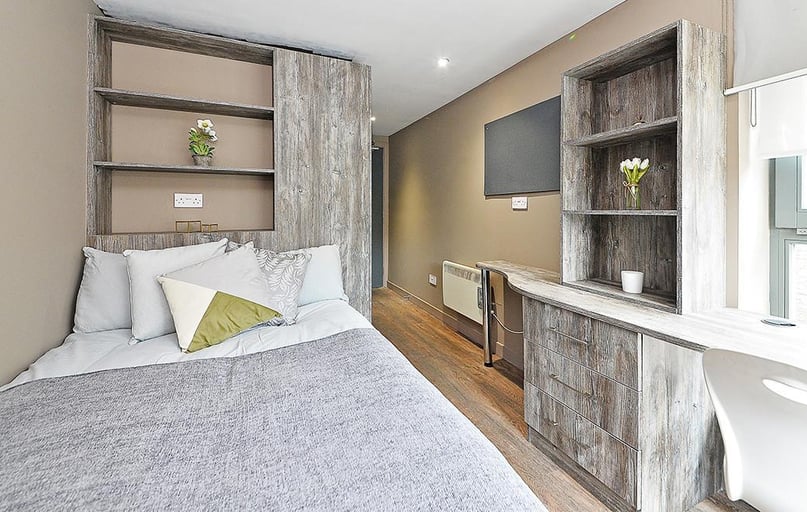 Johnston Street, City Centre, Dundee - Image 1